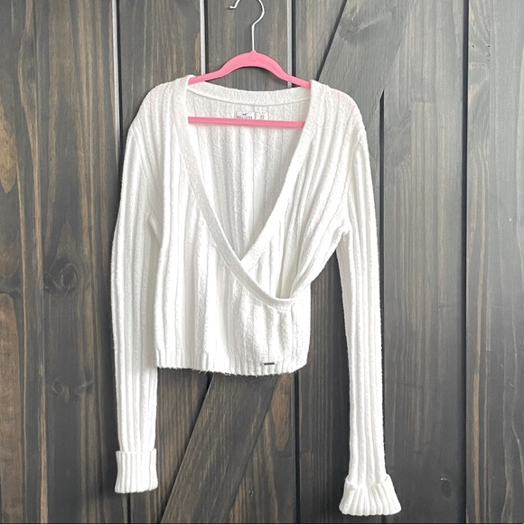 Hollister XS - Picture 1 of 3